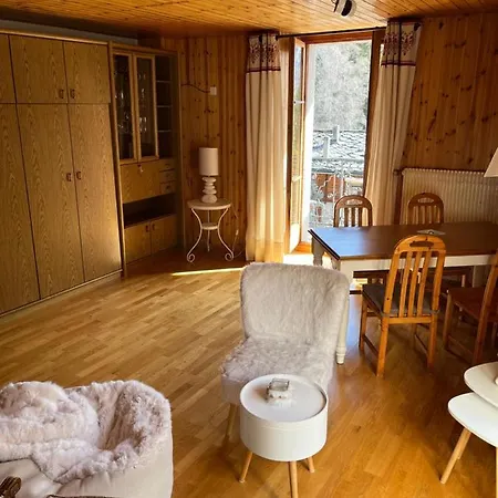 Appartement Heida, Ensoleille Au Village Avec Magnifique Vue Sur La Dent-blanche *