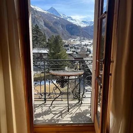 Апартаменты Heida, Ensoleille Au Village Avec Magnifique Vue Sur La Dent-blanche Эволен